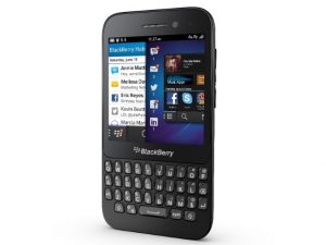 BlackBerry Lanza El Smartphone Q5 Y Actualiza BB 10 • ENTER.CO