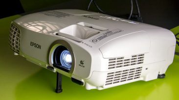 proyector Epson powerlite home cinema 2030