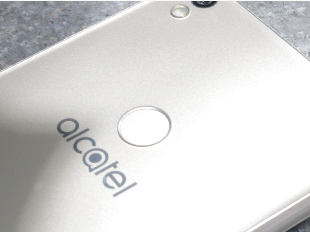 Evaluación: Alcatel Shine Lite • 