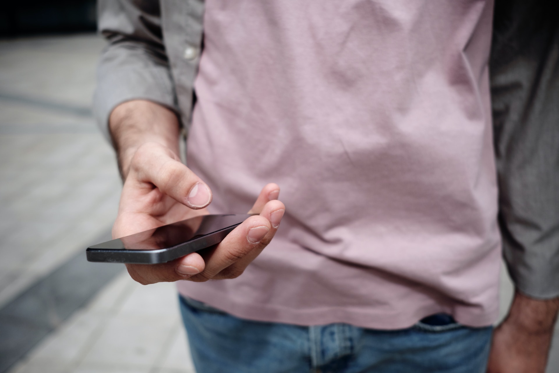 Más de la mitad de la humanidad posee ahora un celular pero no todos están conectados a internet