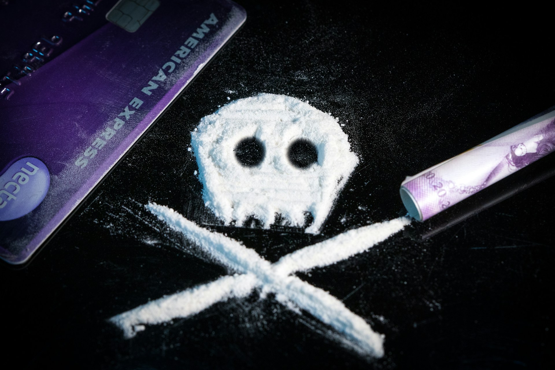 Quisieron comprar drogas en la dark web y terminaron siendo extorsionados